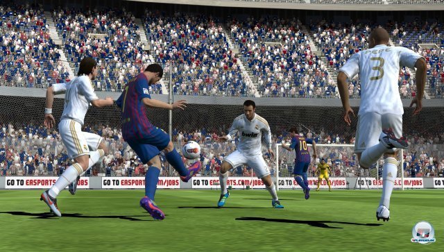 Ein Screenshot aus Fifa Football...oder doch Fifa 13? Egal, große Unterschiede gibt es eh nicht. Ein Screenshot aus Fifa Football...oder doch Fifa 13? Egal, große Unterschiede gibt es eh nicht.