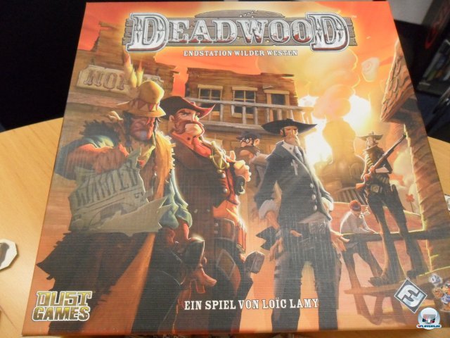 Deadwood ist komplett auf Deutsch beim Heidelberger Spielverlag erschienen und kostet knapp 25 Euro.