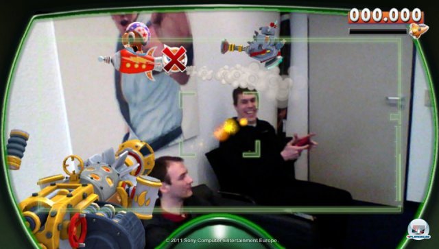 Im Augmented-Reality-Spiel d�sen Deviants und Bots direkt durchs Zimmer. Wer sich nicht ab und zu umdreht, verliert seine Sch�tzlinge schnell.